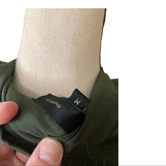 LovPosh Medium jacket, hunter green and tan, dragon imprint on the back, good co - Picture 3 of 5